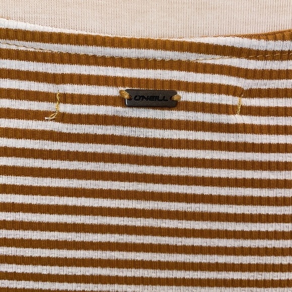 O'NEILL yellow and white striped scoop neck top in women's size Medium - Picture 6 of 9